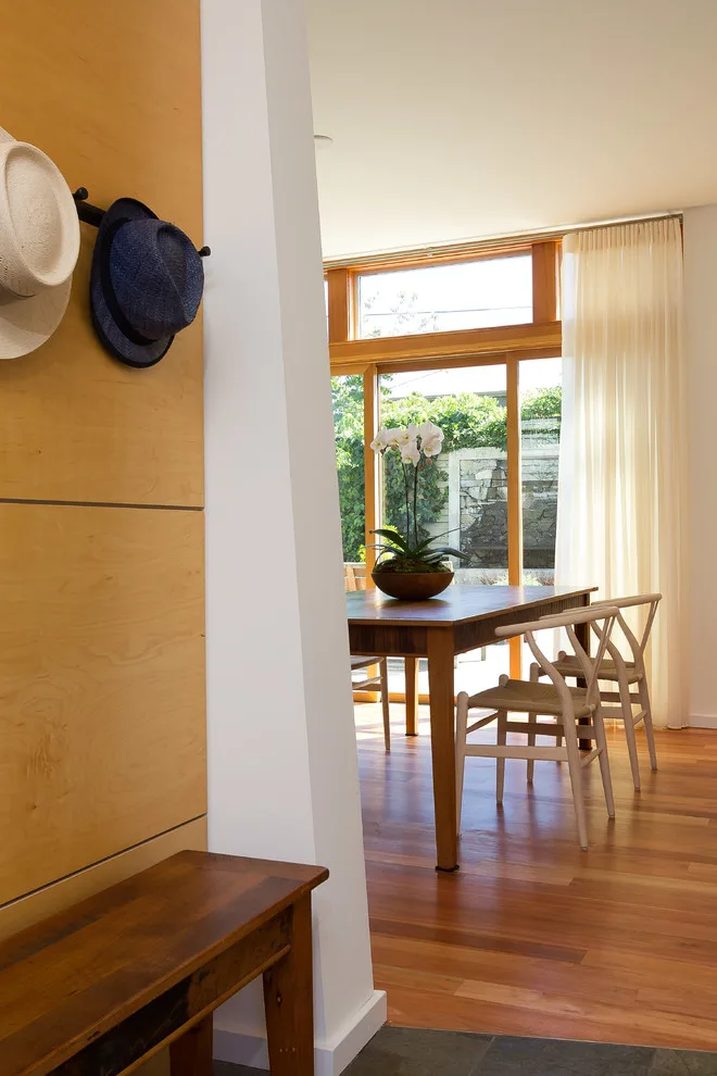 Winslow Courtyard Residence, Bainbridge Island by Tom Kuniholm Architects - Photo 4