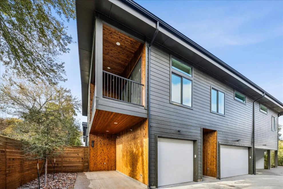 WOLO Townhomes Phase II and III by FE Architects - Photo 3