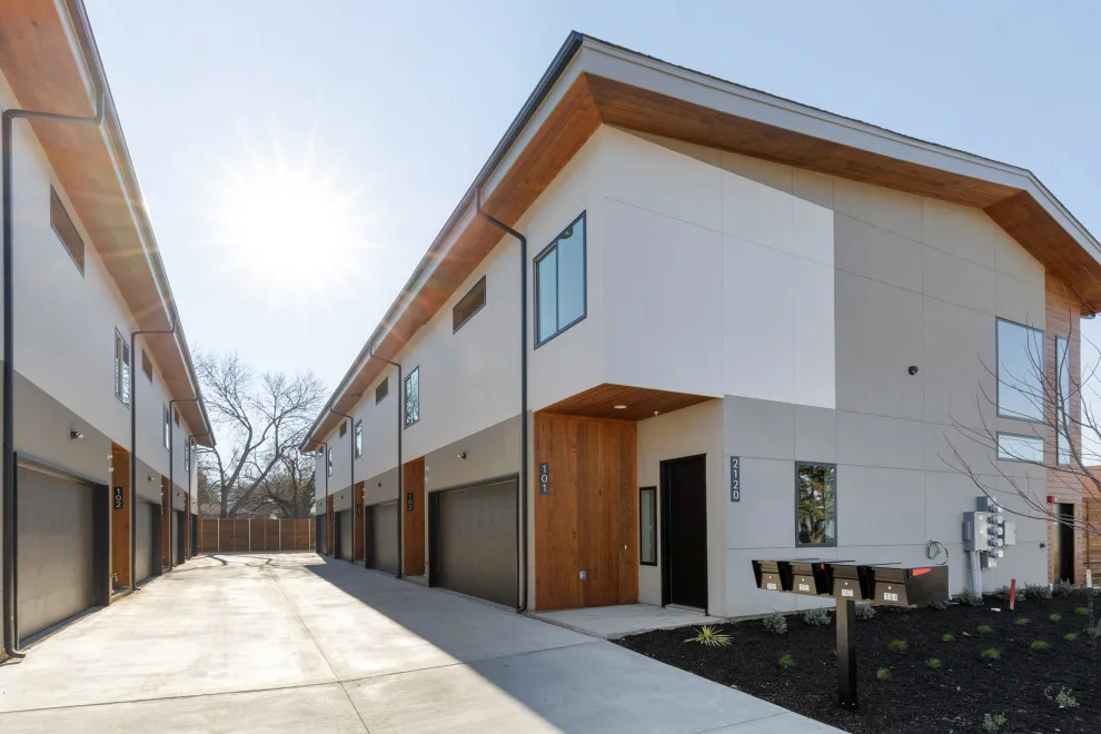 WOLO Townhomes Phase 1 by FE Architects - Photo 15