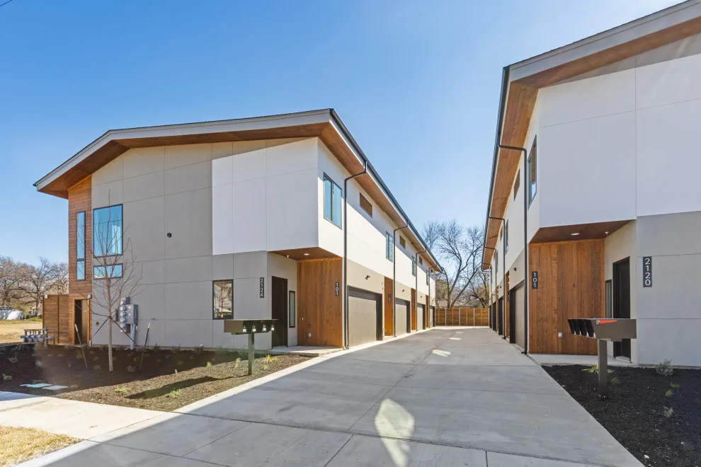WOLO Townhomes Phase 1 by FE Architects - Photo 11