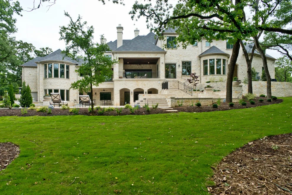 French Eclectic Residence by Heritage Design Studio - Photo 16