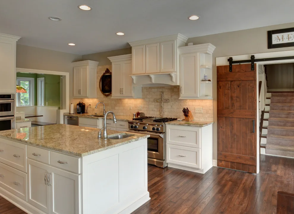 Forest Lodge by Jamee Parish Architects, LLC - Photo 14