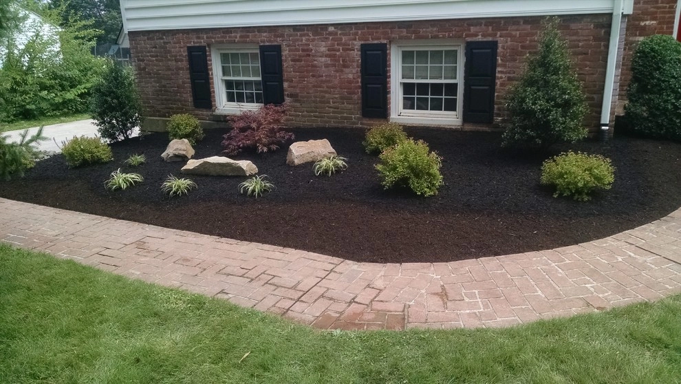 Lawn Maintenance & Planting Services by Steve Greco Landscaping, Inc. - Photo 24