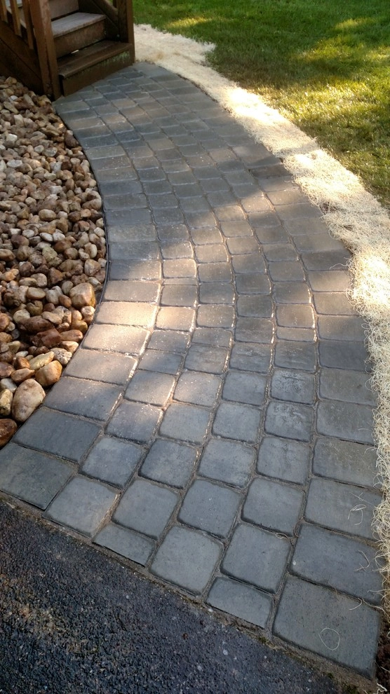 Entry Hardscaping by Steve Greco Landscaping, Inc. - Photo 3