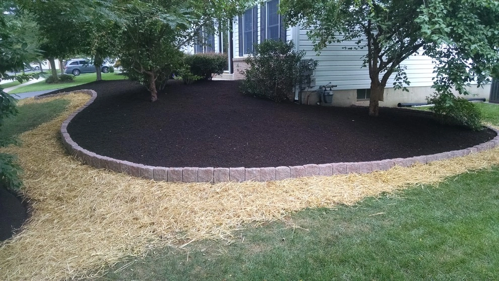 Lawn Maintenance & Planting Services by Steve Greco Landscaping, Inc. - Photo 23