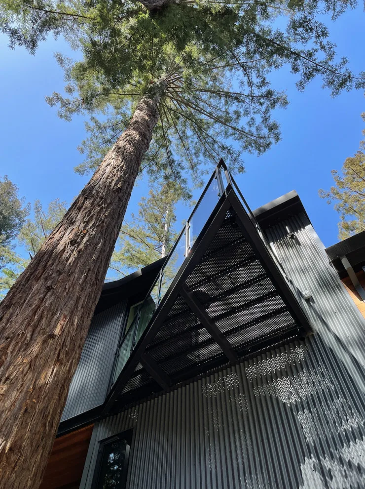 Woodside Home by Holder Parlette Architecture + Landscapes - Photo 7