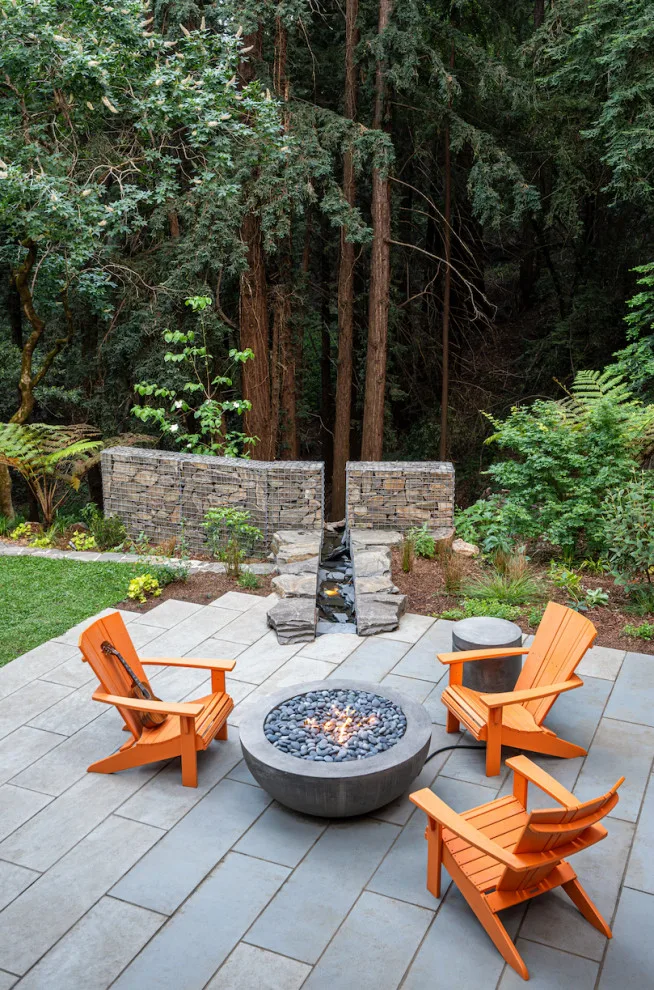 Woodside Home by Holder Parlette Architecture + Landscapes - Photo 6