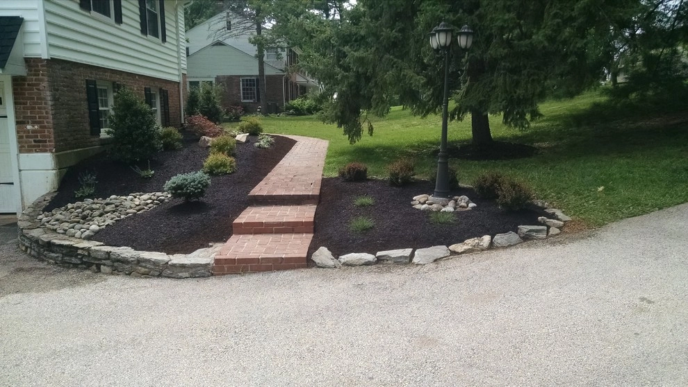 Lawn Maintenance & Planting Services by Steve Greco Landscaping, Inc. - Photo 22
