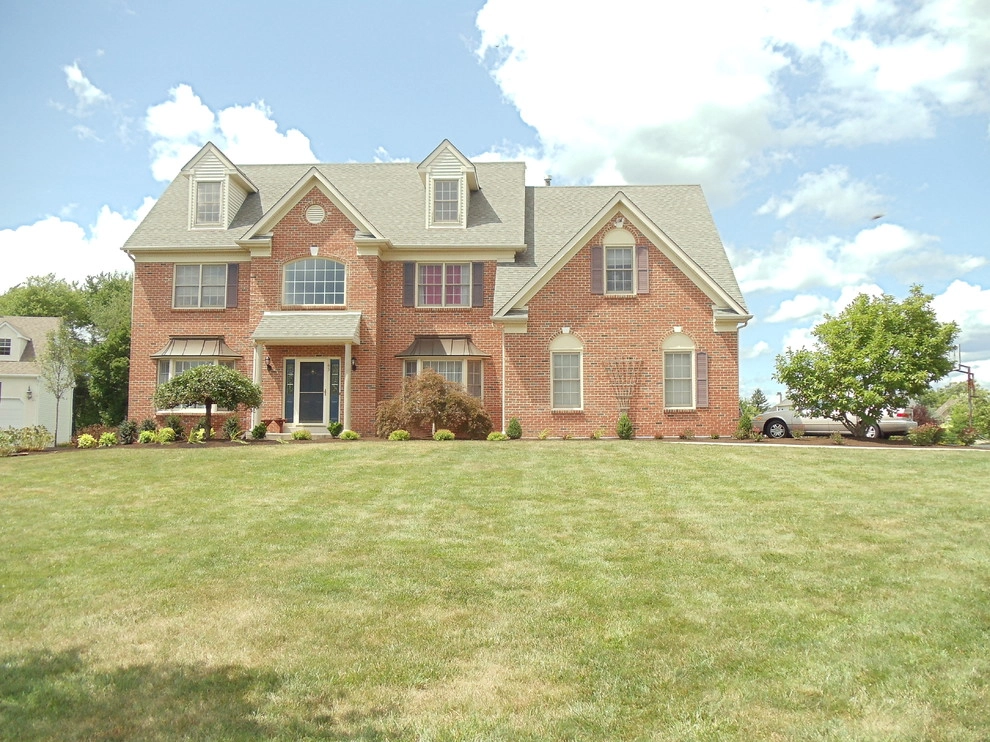 Lawn Maintenance & Planting Services by Steve Greco Landscaping, Inc. - Photo 2