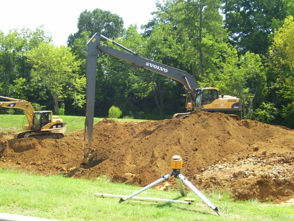 Peterson Grading & Excavation Inc. - Photo 9