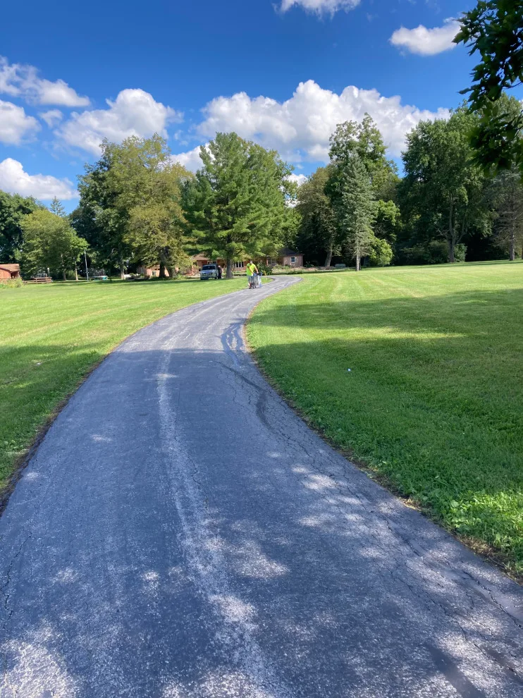 Hullingers Asphalt Sealcoating - Photo 8