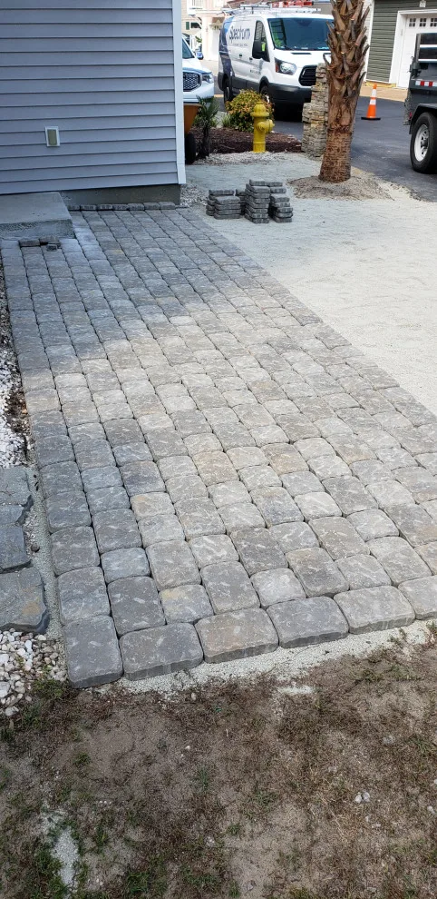 paved driveway by Southern Shores Hardscape/Paver Design - Photo 2