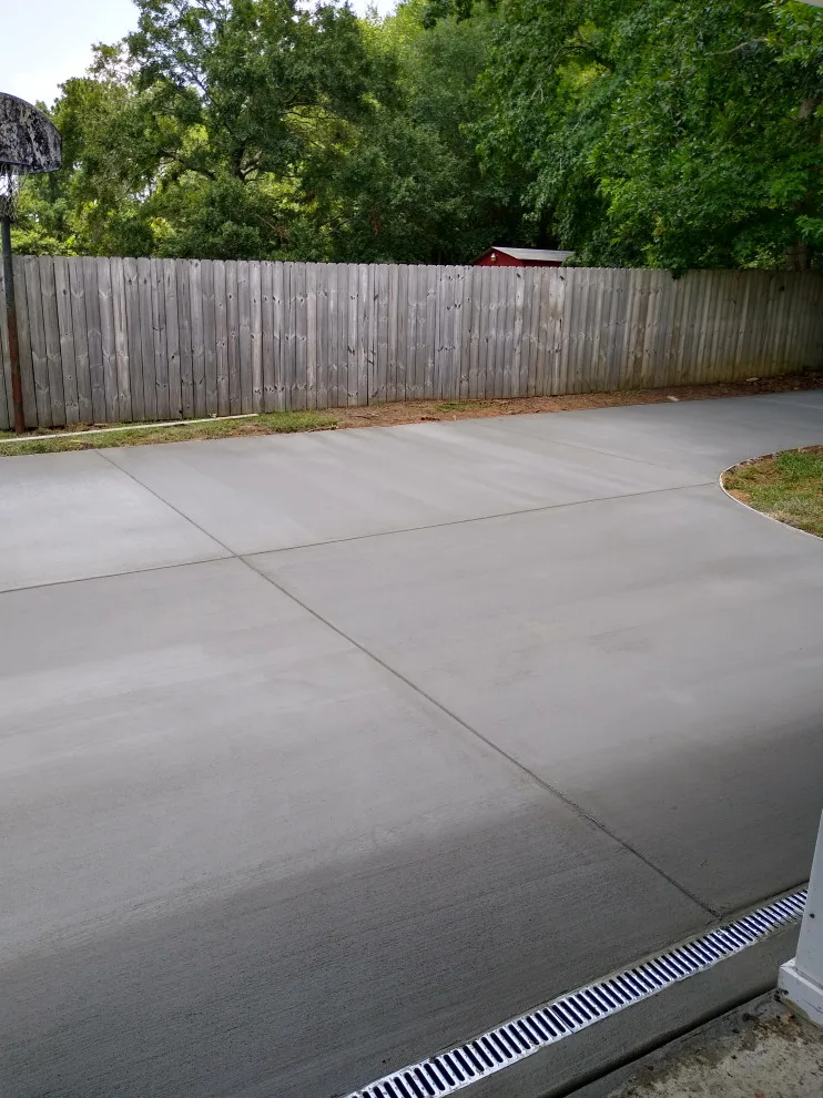 R & B Concrete Co. - Photo 2