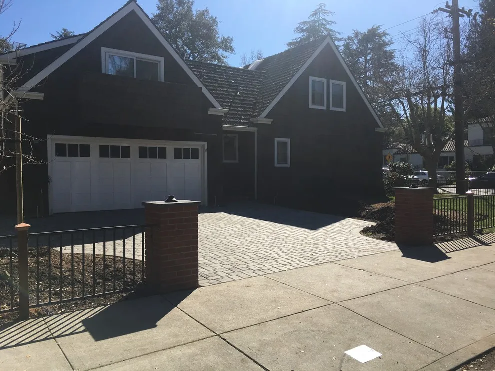 Entrance Pathway by Select Pavers - Photo 12
