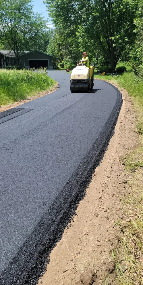 B&E Asphalt - Photo 14