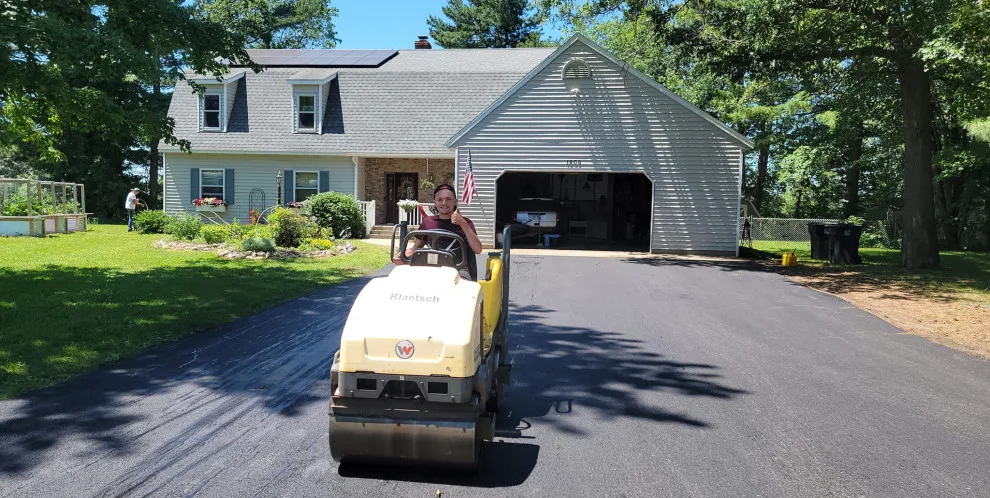 B&E Paving by B&E Asphalt - Photo 15