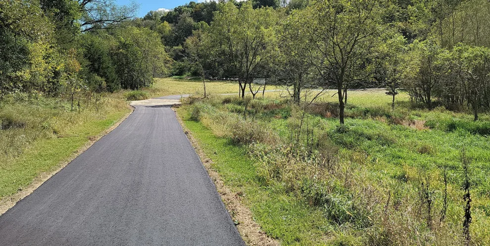 B&E Paving by B&E Asphalt - Photo 16
