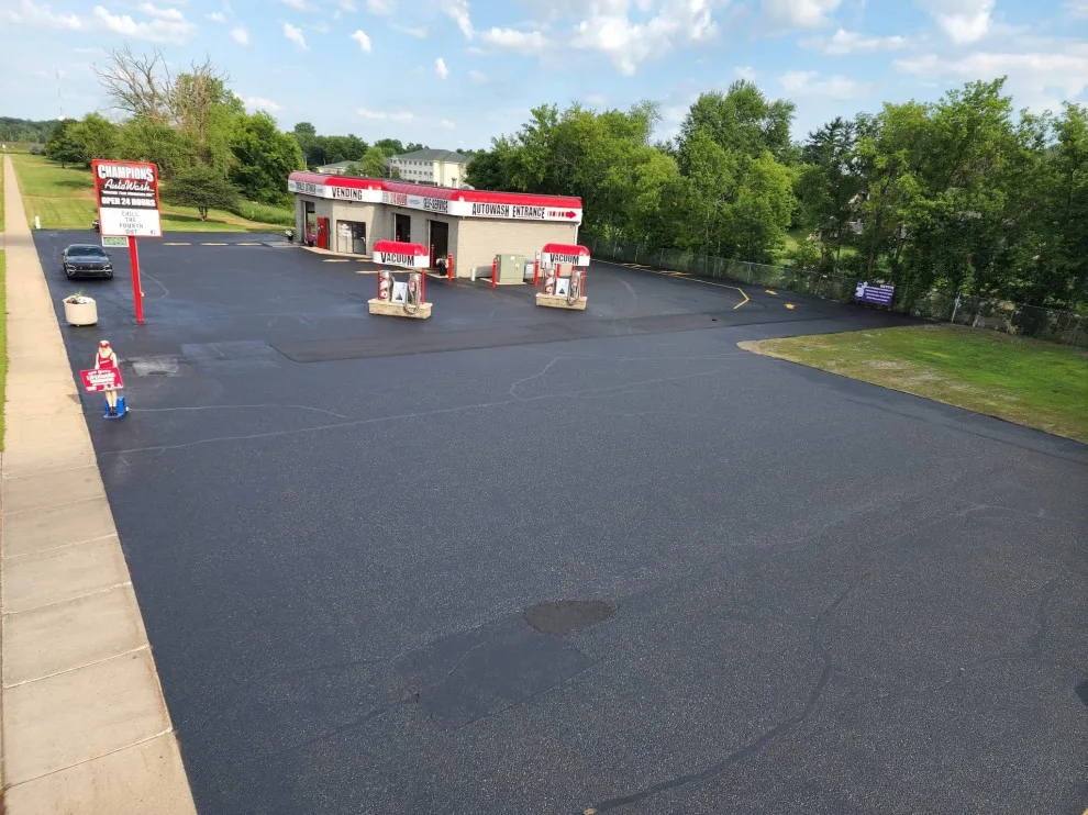 B&E Paving by B&E Asphalt - Photo 4