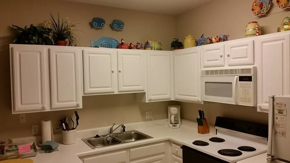 Cabinet Refinishing by Saddi - Cleaning & Construction INC - Photo 2
