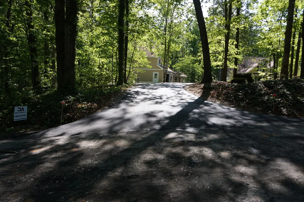 Campobello SC Driveway by Deal Asphalt Inc - Photo 3