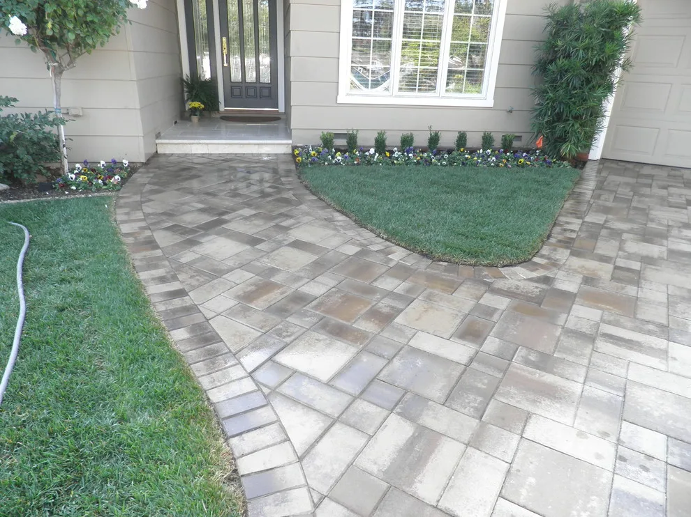Los Altos CA Driveway by Select Pavers - Photo 3