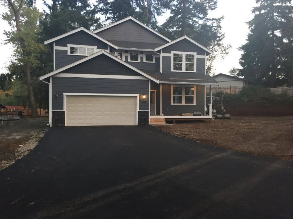 Premier Paving And Sealcoat LLC - Photo 11