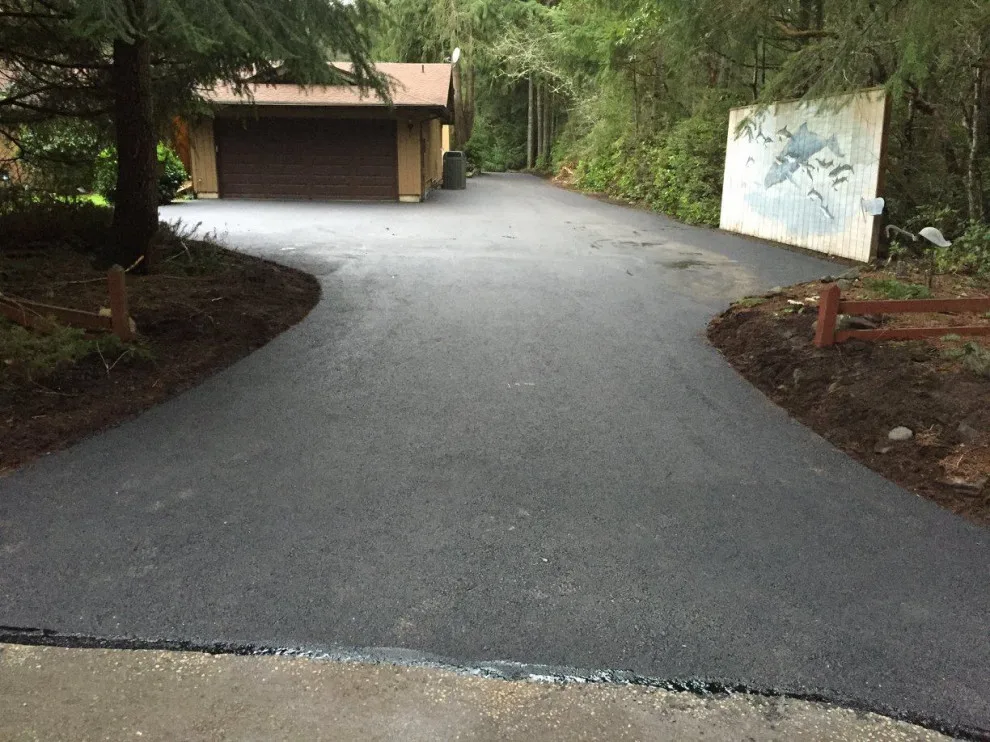 Premier Paving And Sealcoat LLC - Photo 3