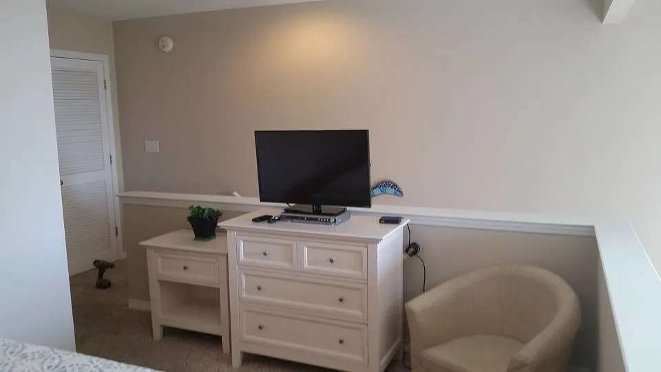 Interior Painting - Ceilings, Walls, Doors, Baseboards, Knockdown by Saddi - Cleaning & Construction INC - Photo 11
