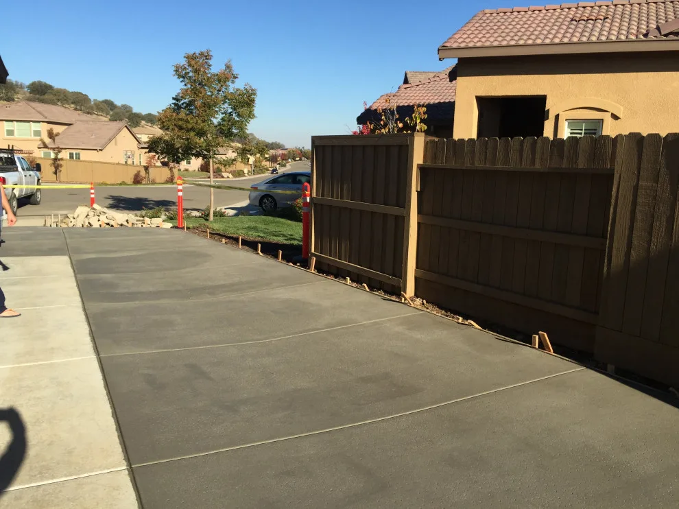 Steel Concrete - Photo 4