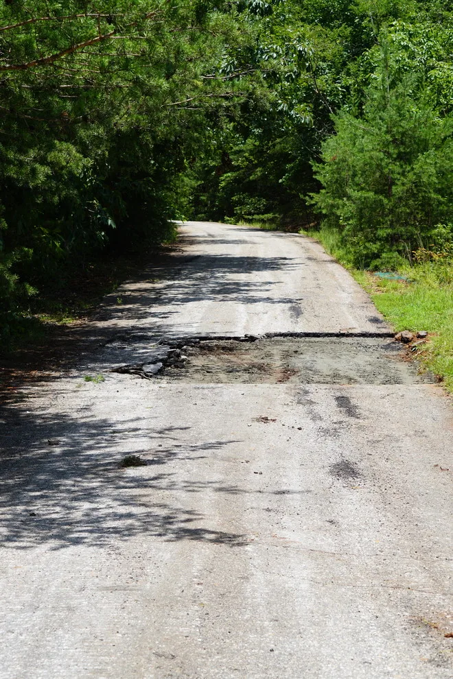 Highland Asphalt Repair by Deal Asphalt Inc - Photo 4