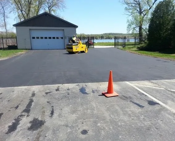 Asphalt Industries - Photo 7