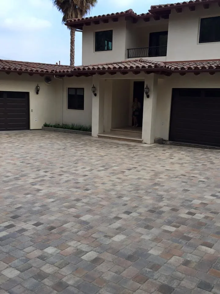 Paramount Pavers & Construction - Photo 8