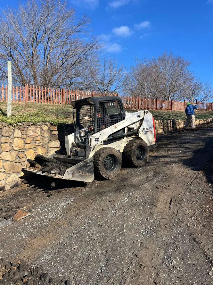 Project One by Galvan Asphalt Paving And SealCoating - Photo 4