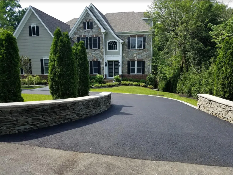 Hotmixx Asphalt Paving - Photo 10