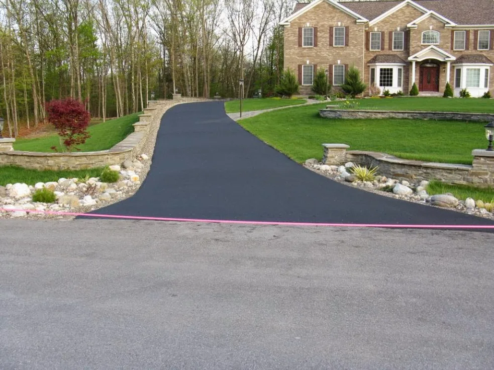 Hotmixx Asphalt Paving - Photo 3