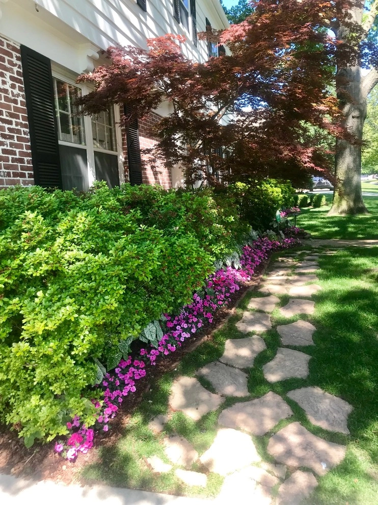 Shady Front Yard Landscape by Superscapes - Photo 2