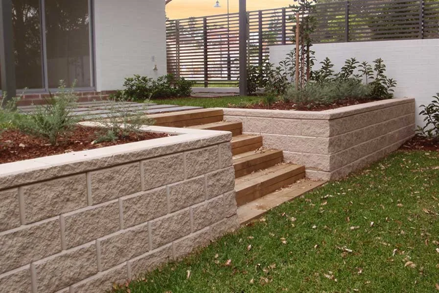 Retaining Wall Construction in San Fernando, CA by Nelson Bricks - Photo 3