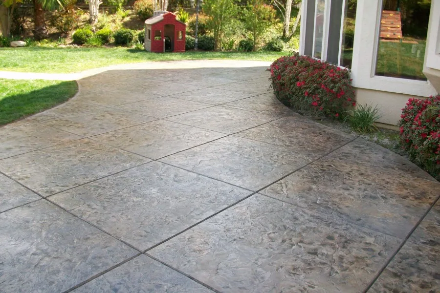 Textured Concrete by Naulu Concrete Construction - Photo 6