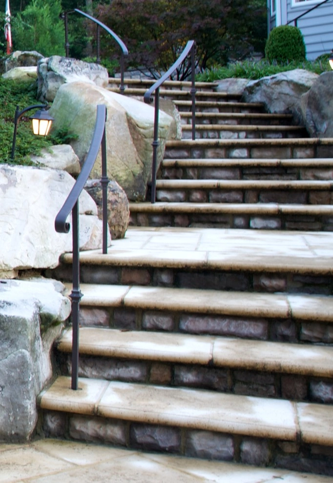 SURROUNDS Landscape Architecture + Construction - Photo 4
