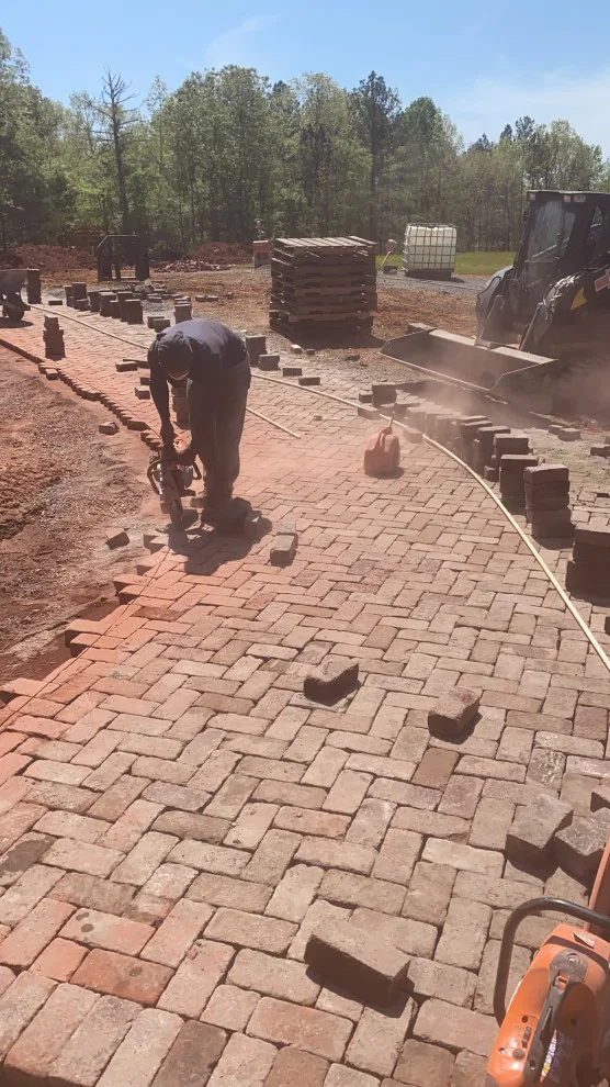 Driveway 8500 square feet by Leo Paver LLC - Photo 2