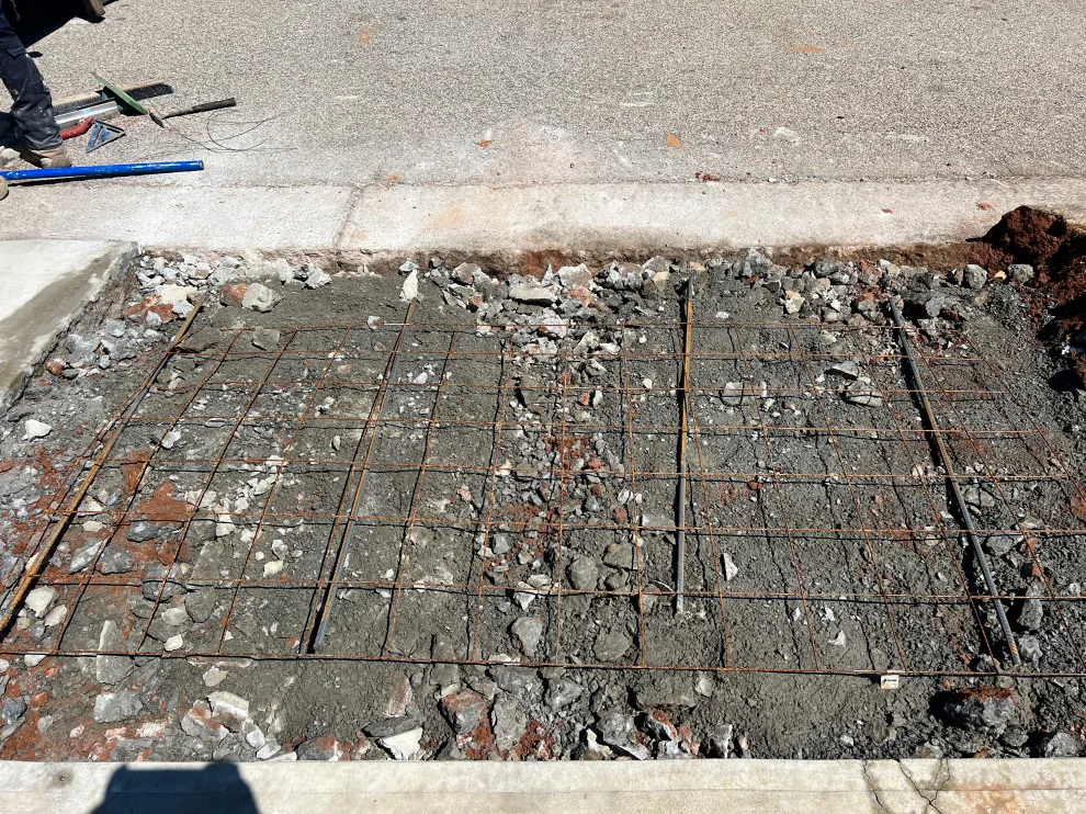 Concrete Driveway Repair by Gonzalez Construction Co - Photo 2
