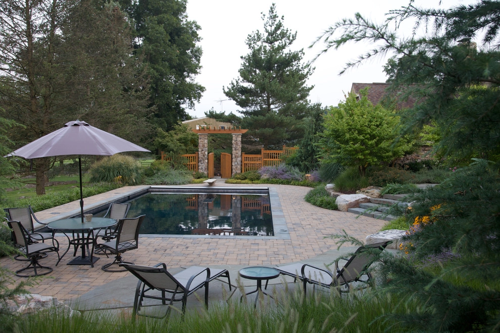 Locust Knoll by SURROUNDS Landscape Architecture + Construction - Photo 2