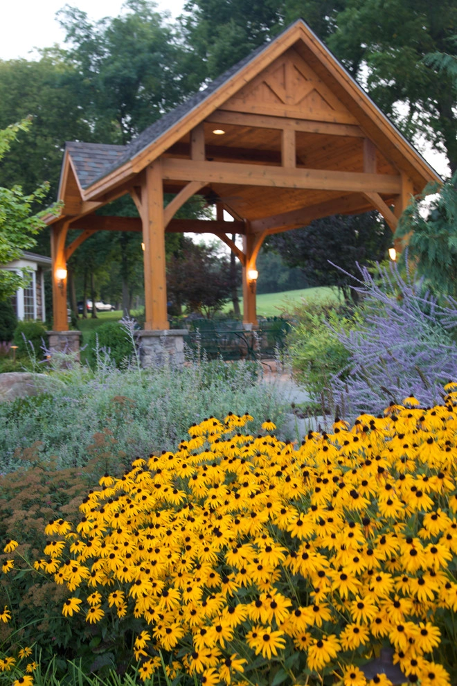 Locust Knoll by SURROUNDS Landscape Architecture + Construction - Photo 8