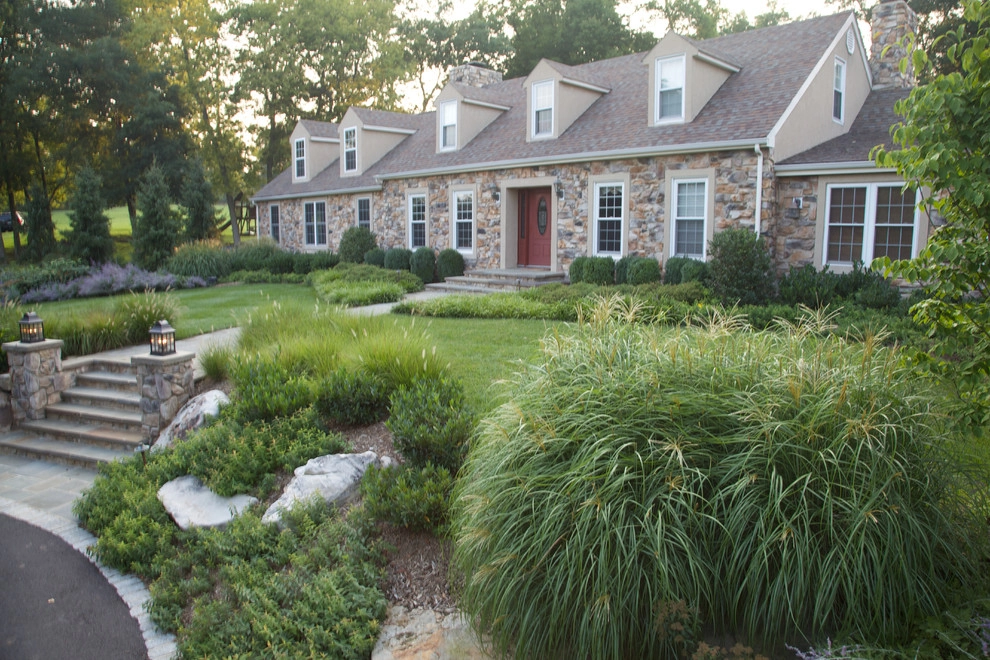 Locust Knoll by SURROUNDS Landscape Architecture + Construction - Photo 4