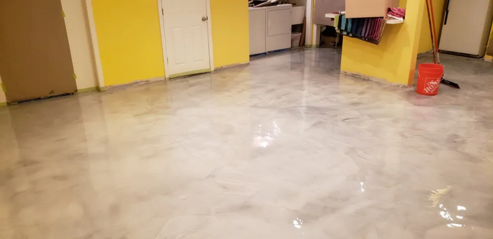 Pearl white epoxy with silver accents by Turoc Concrete Design - Photo 4