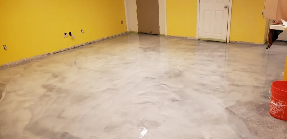 Pearl white epoxy with silver accents by Turoc Concrete Design - Photo 2