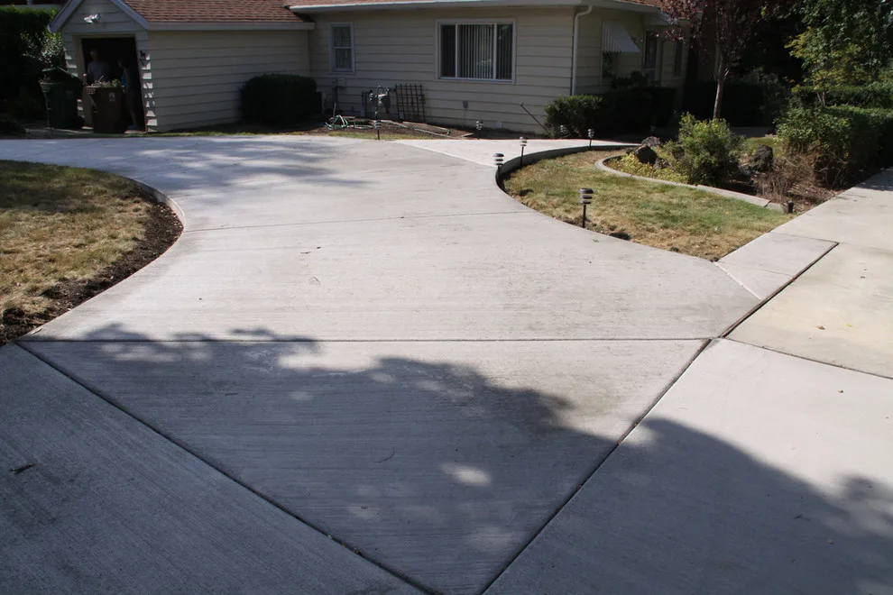 NW Blvd Driveway by RockHard Concrete - Photo 5