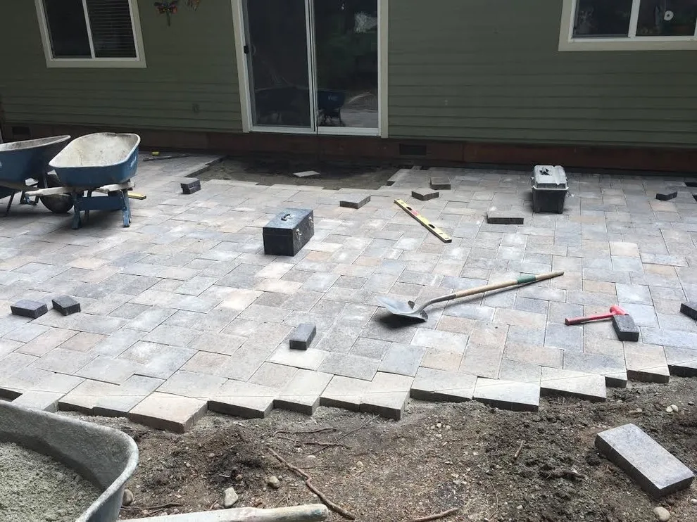 Sammamish, WA Fitted Paver Back Patio by Xavier Pavers - Photo 4