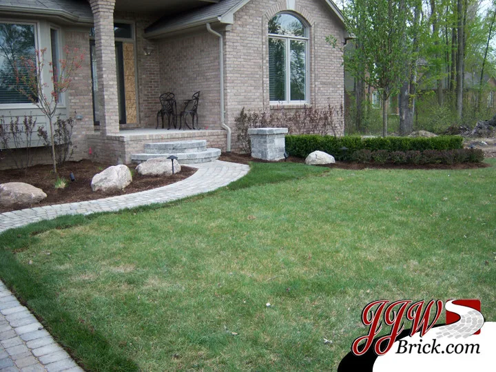 Front Garden Landscape Design Images by JJW Brick.com - Photo 17