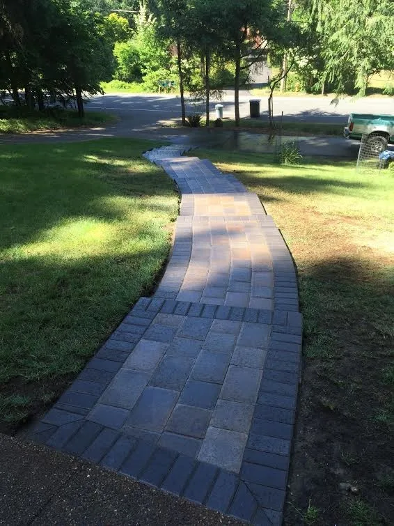 Sammamish, WA Front Yard Walkway by Xavier Pavers - Photo 5